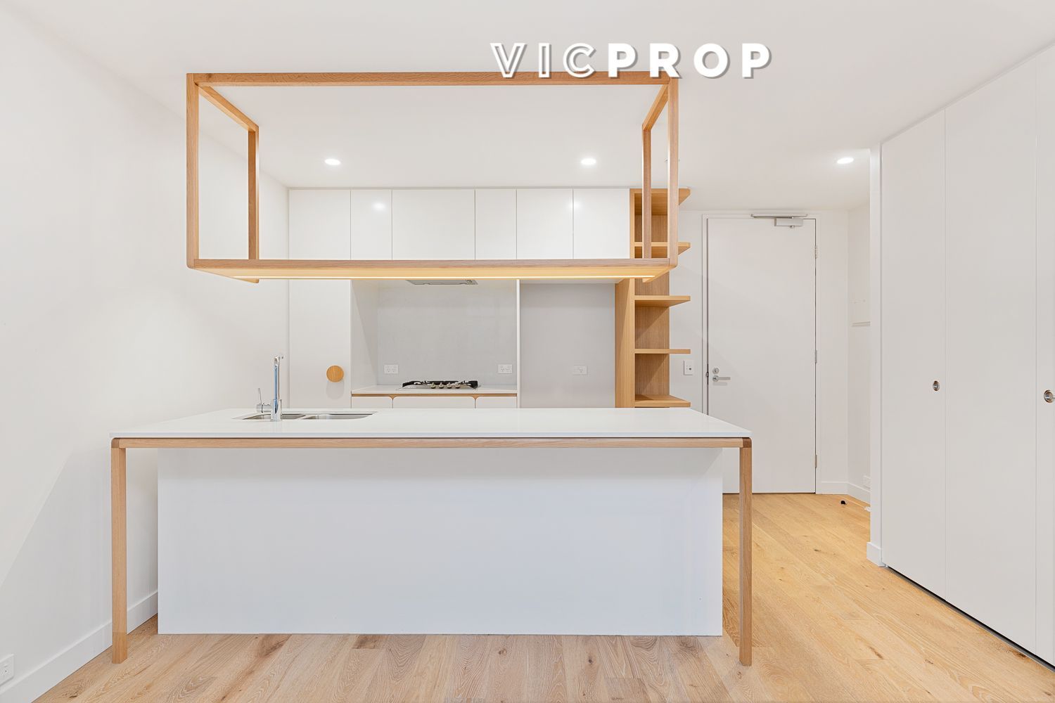 2 bedrooms Apartment / Unit / Flat in 620/642-654 Doncaster Road DONCASTER VIC, 3108
