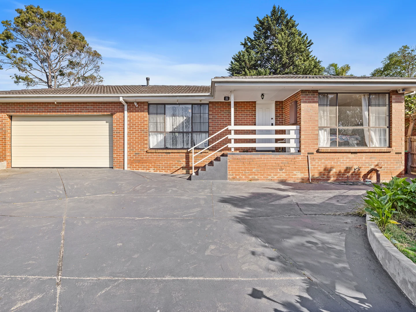 5 Glenara Court, Endeavour Hills VIC 3802
