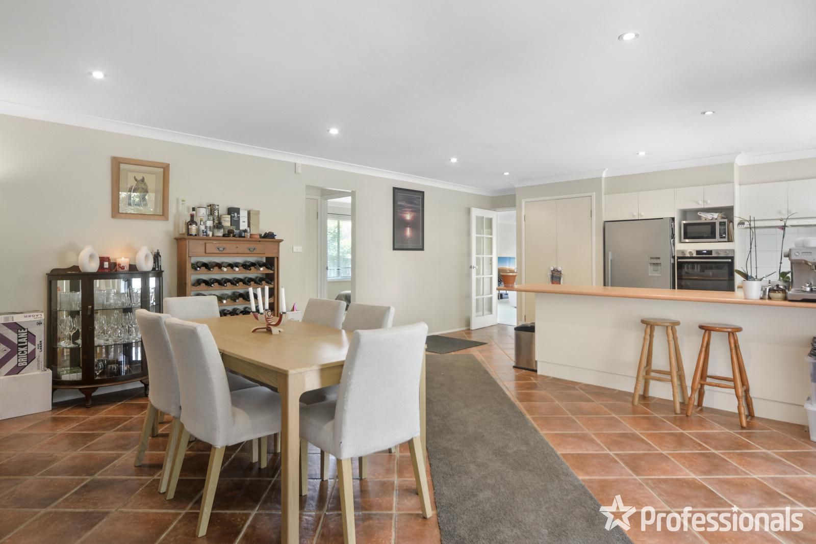 99 Jasmine Drive, Bomaderry NSW 2541, Image 2