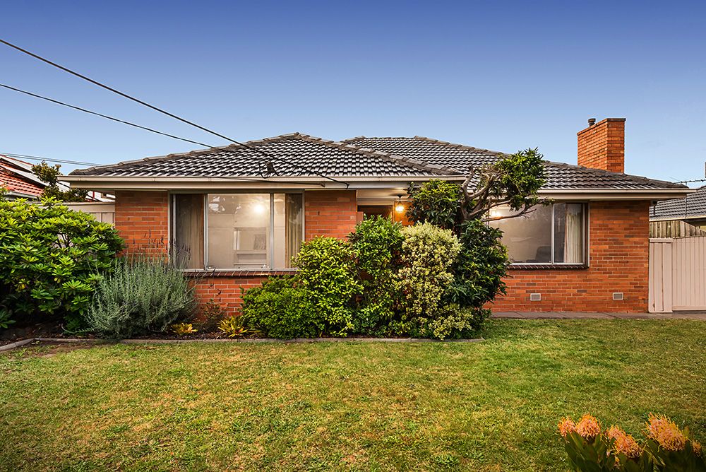 3 bedrooms House in 539 Stephensons Road MOUNT WAVERLEY VIC, 3149