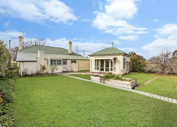 10 Latour Street, Longford TAS 7301