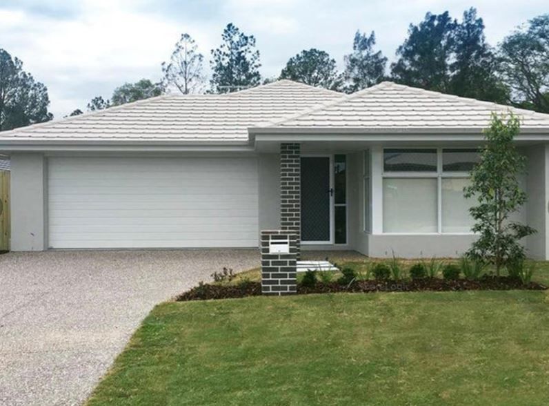 4 bedrooms House in 15 Portree Cres HEATHWOOD QLD, 4110