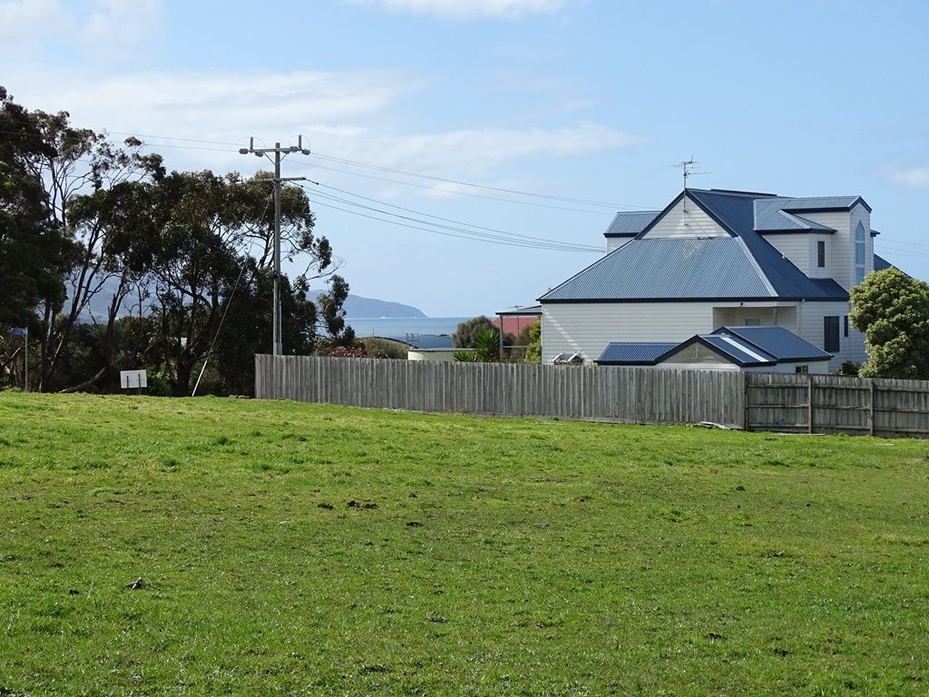 8 Tuxion Road, Apollo Bay VIC 3233, Image 0