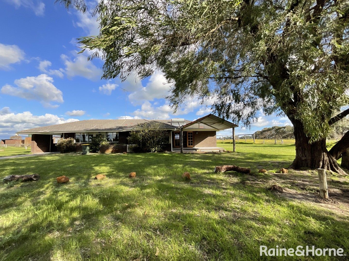 4 bedrooms House in Lot 403 Greenlands Road PINJARRA WA, 6208