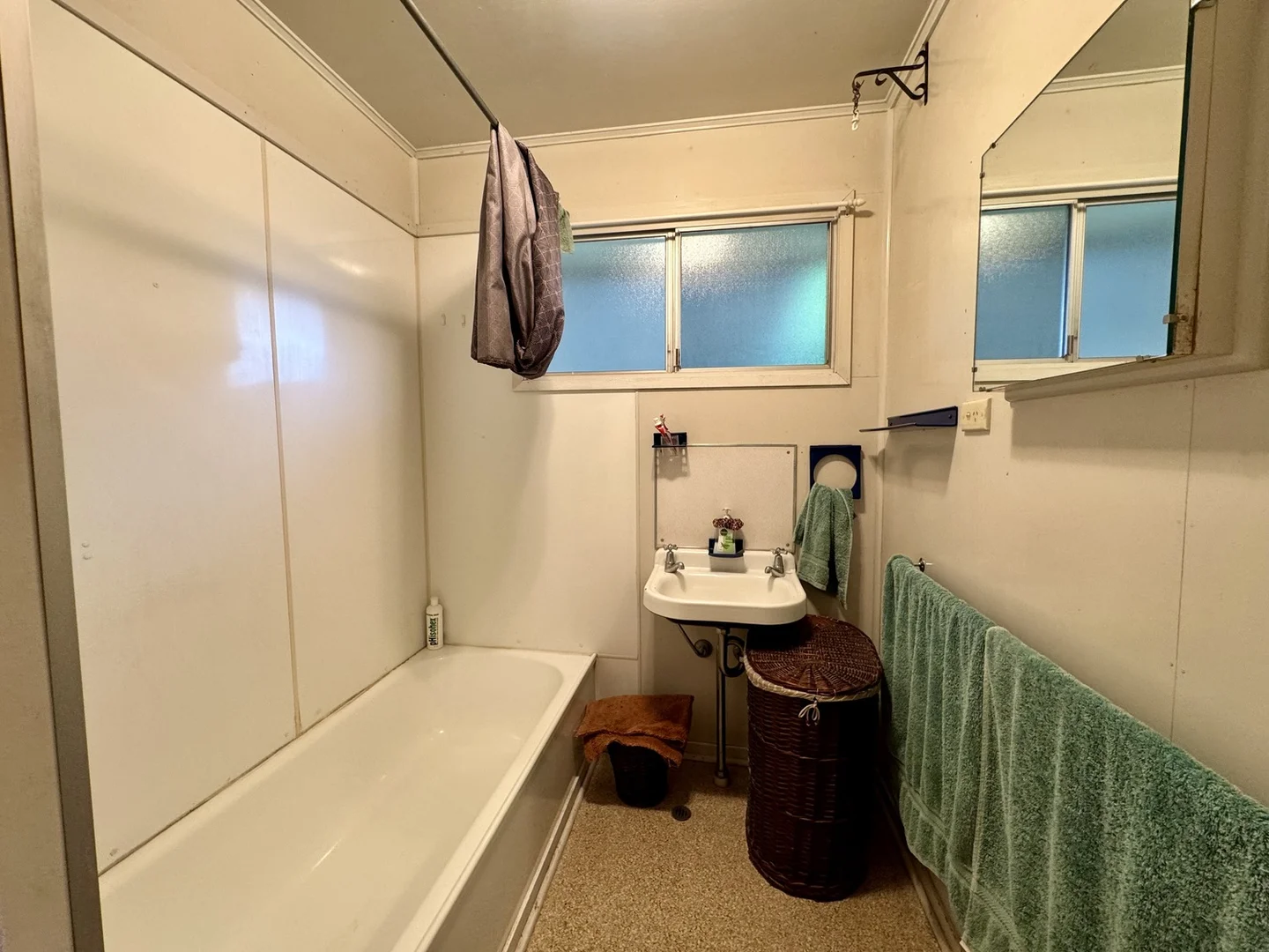 Additional image 10 of 28 CONNOR Drive, Moranbah QLD 4744