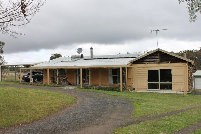 Picture of 30 The Valley Road, DUNACH VIC 3371