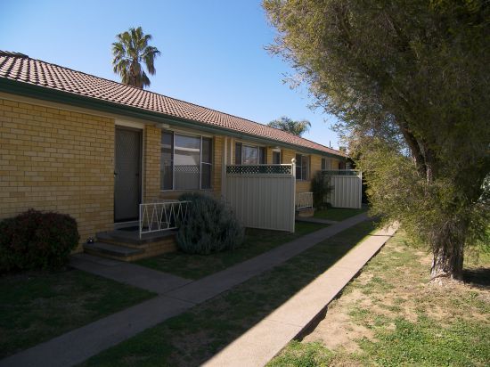 2 bedrooms Apartment / Unit / Flat in 1/31 GARDEN STREET TAMWORTH NSW, 2340