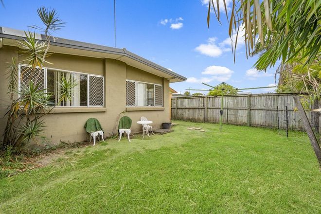 Picture of 2/16 O'Doherty Avenue, SOUTHPORT QLD 4215