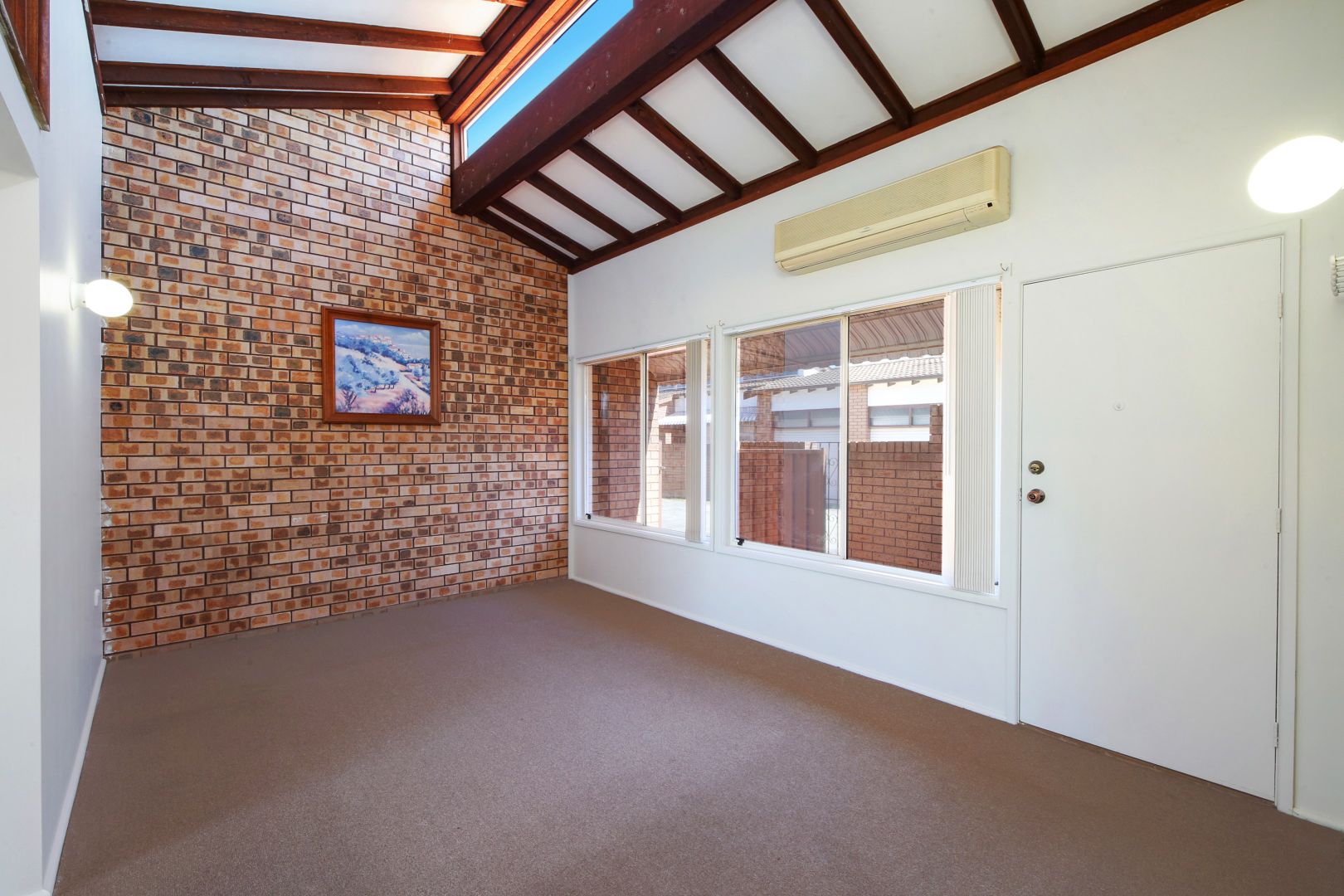 2/10 Kalulah Avenue, Gorokan NSW 2263, Image 1