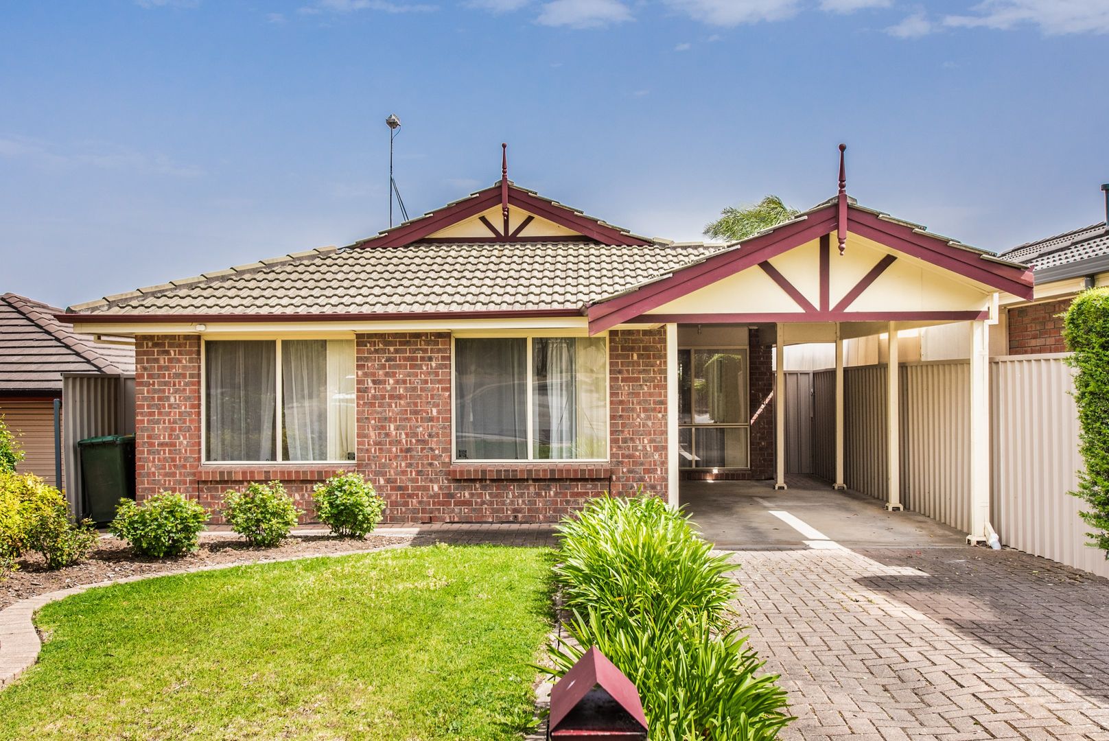 22 Shillabeer Crescent, Woodcroft SA 5162