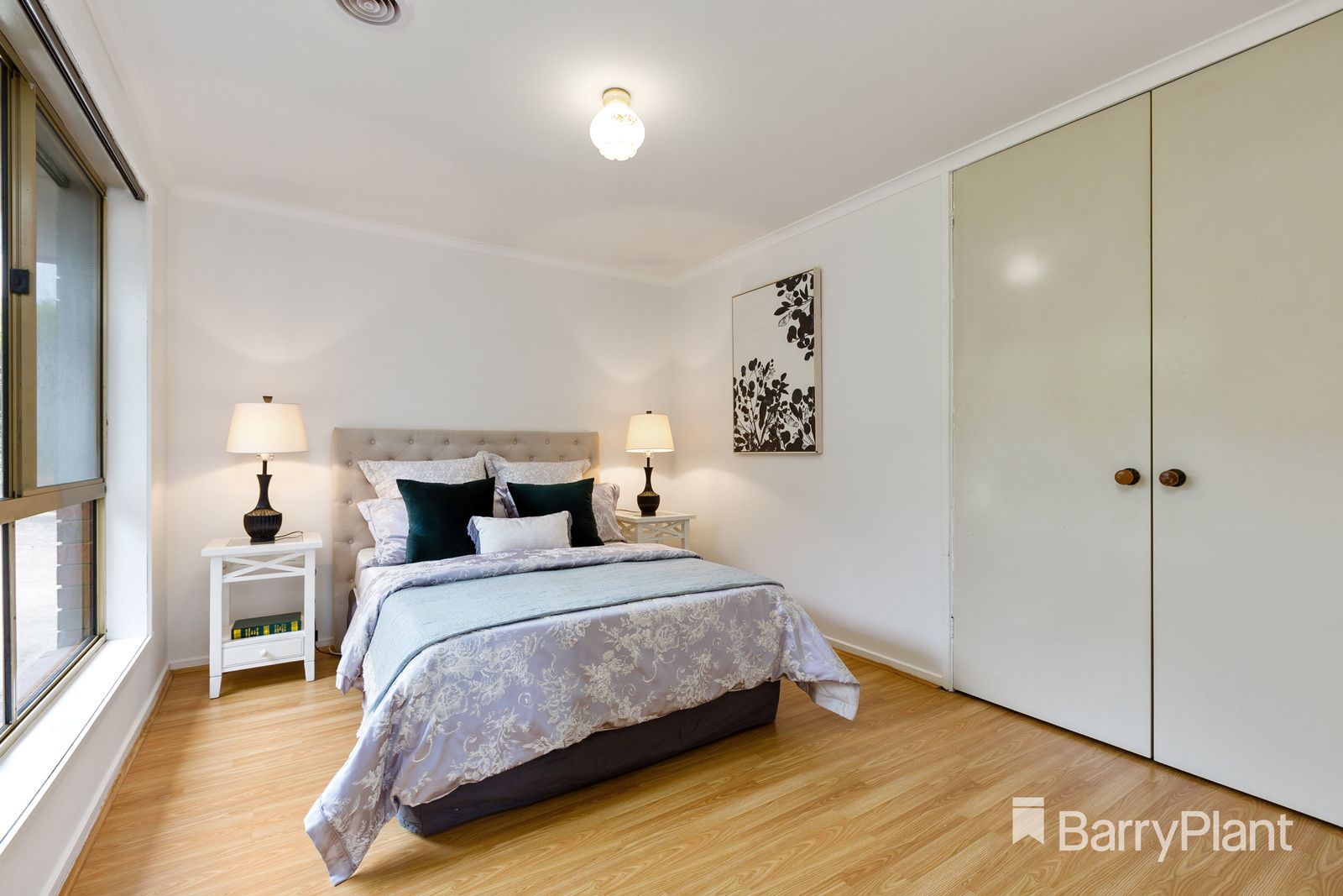 2/300 Blackburn Road, Glen Waverley VIC 3150, Image 2