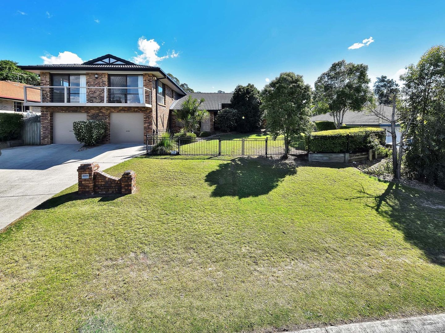 5 Holly Crescent, Windaroo QLD 4207
