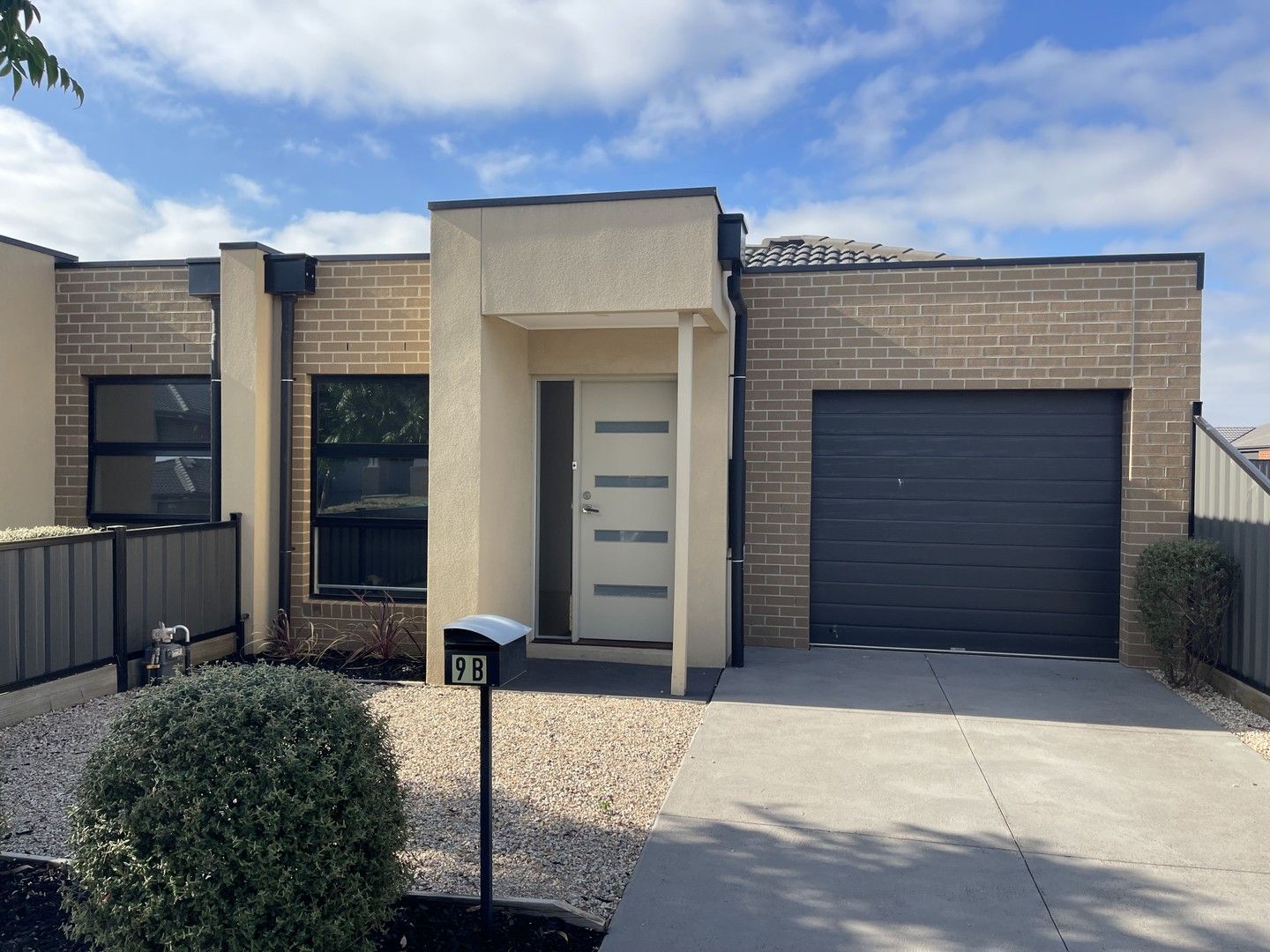 3 bedrooms House in 9B Larissa Street TARNEIT VIC, 3029