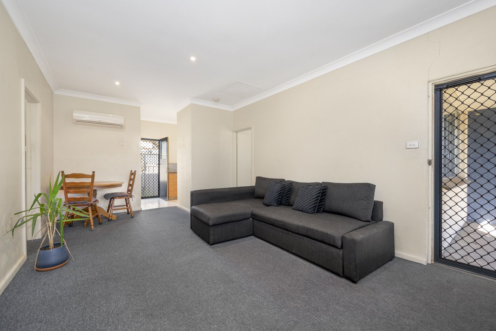 1-4/283 Denmar Street, East Albury NSW 2640, Image 2