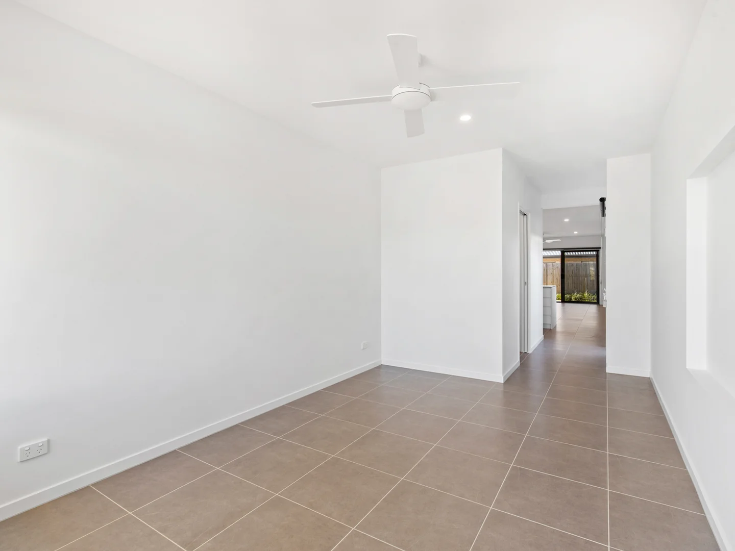 Additional image 3 of 20 Dunstan Cres, Strathpine QLD 4500