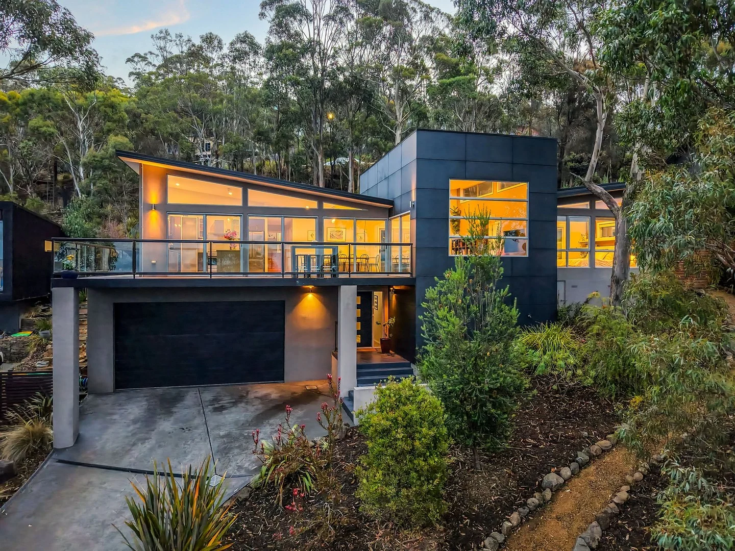 2 Correa Place, Tolmans Hill TAS 7007