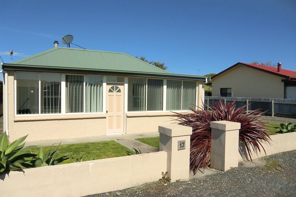 17 Meylin Street, Port MacDonnell SA 5291, Image 0