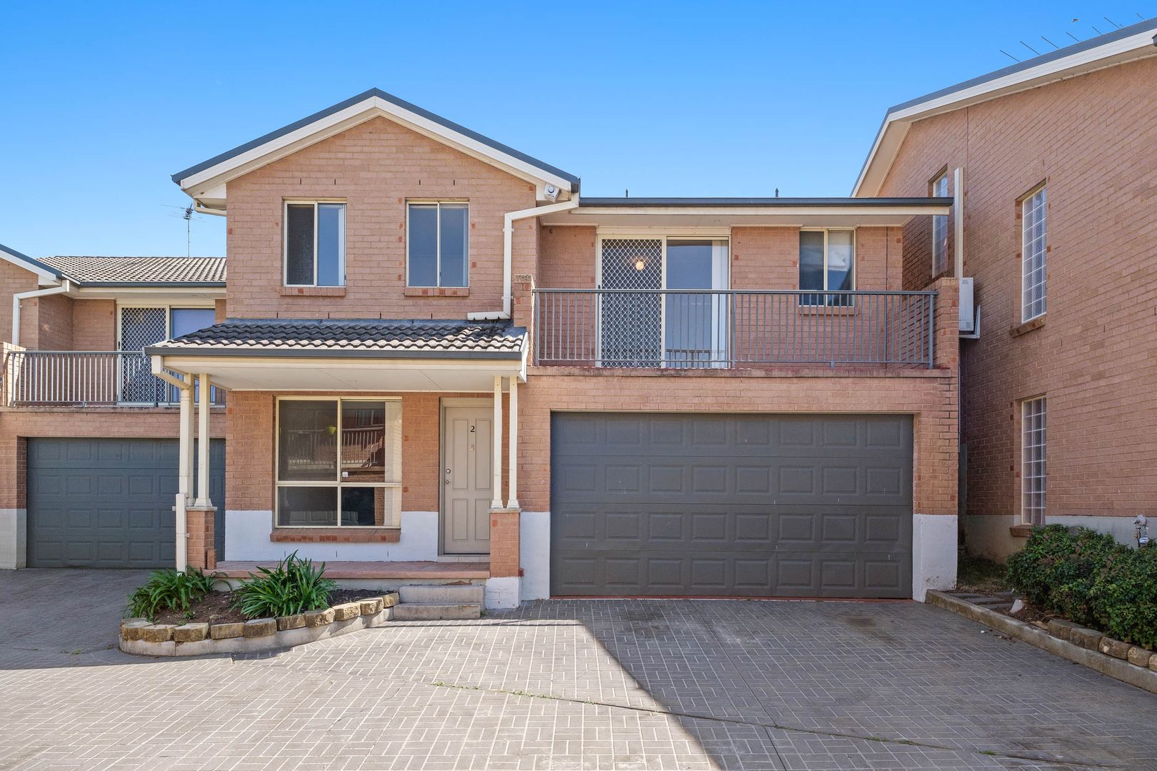 2/20-22 Kensington Close, Cecil Hills NSW 2171