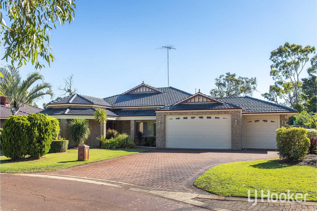 18 Macquarie Drive, Coodanup WA 6210, Image 1