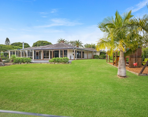 14 Summerhill Crescent, Cumbalum NSW 2478