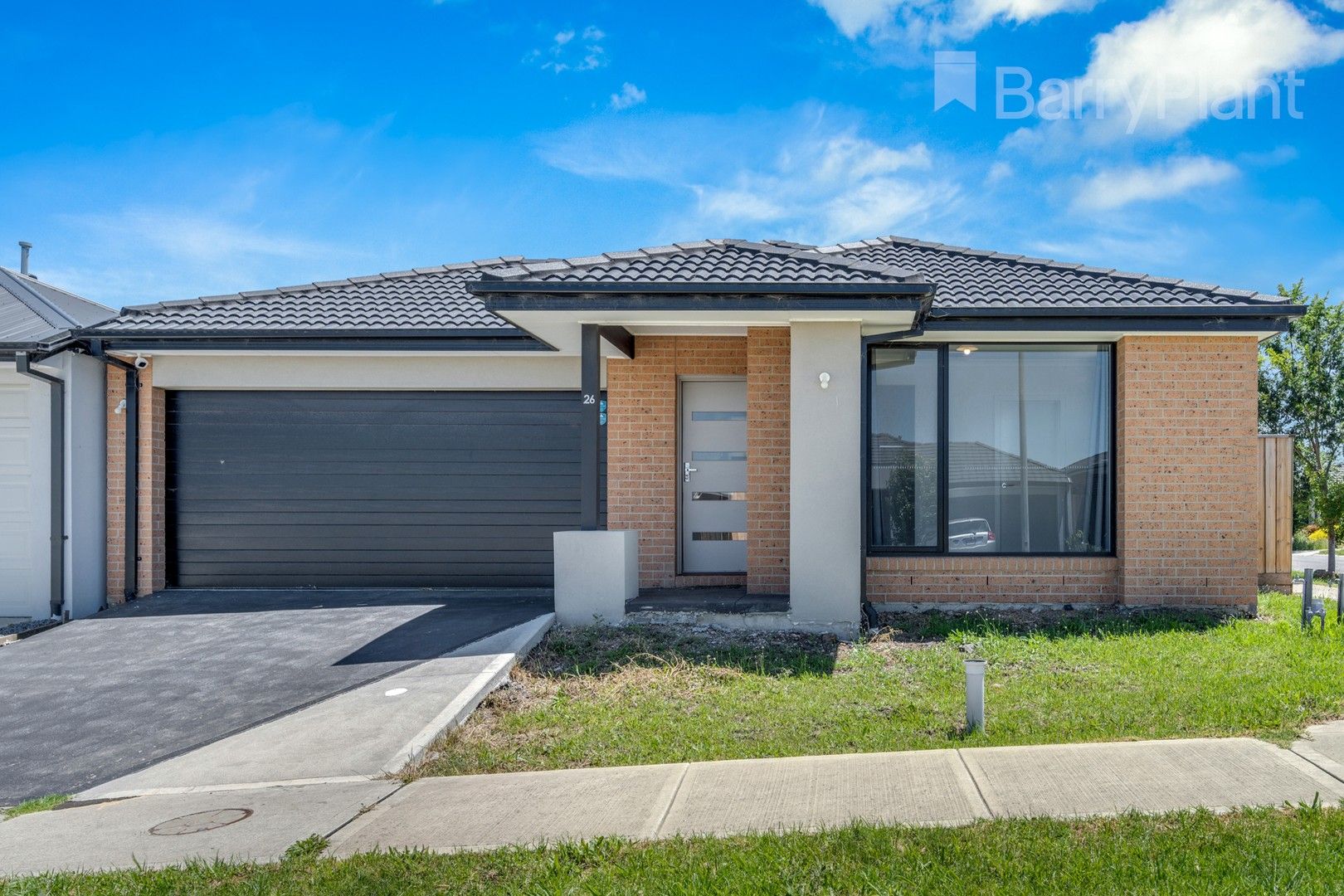 3 bedrooms House in 26 Naroon Drive KALKALLO VIC, 3064