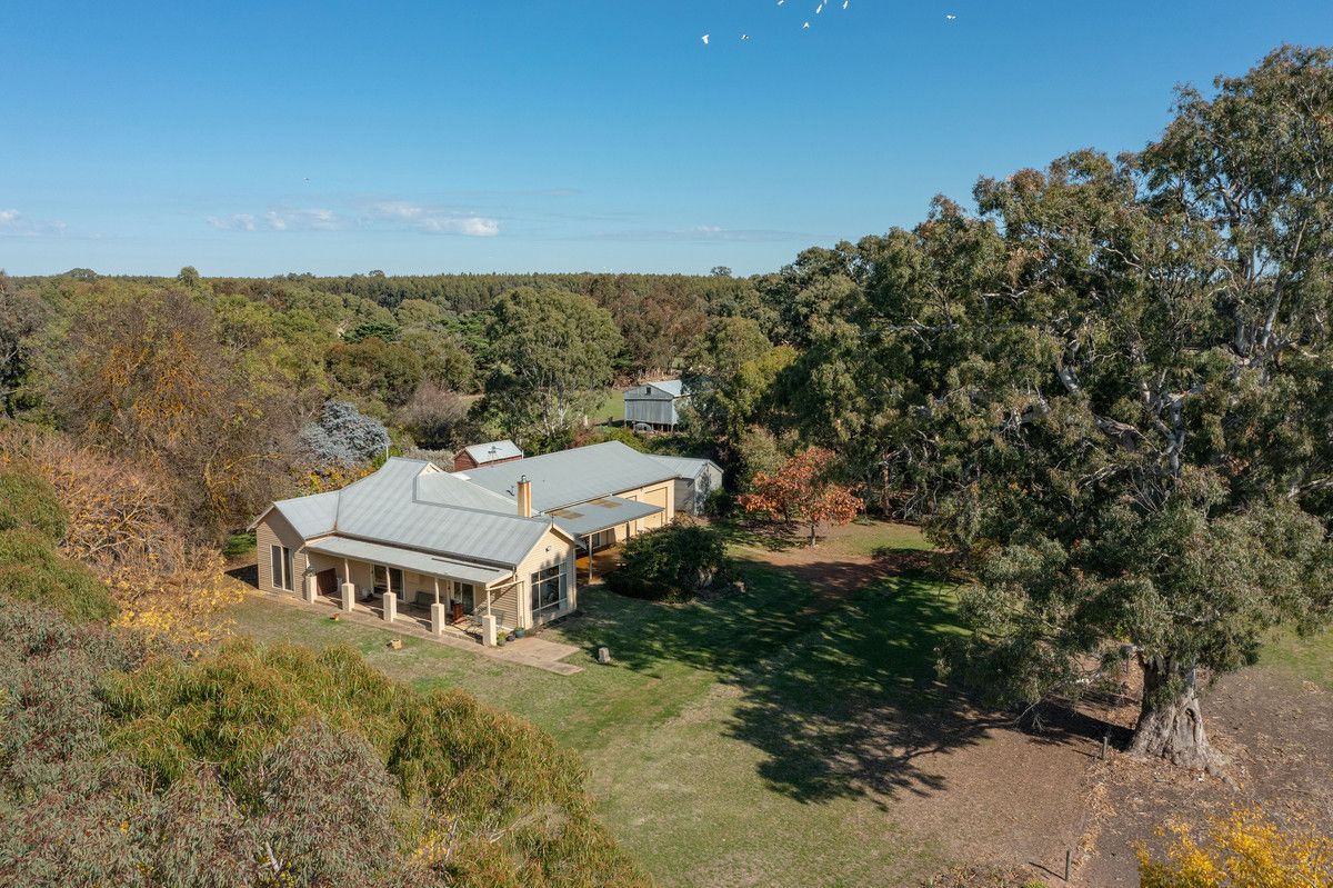 145 Perns Lane, Englefield VIC 3407, Image 2