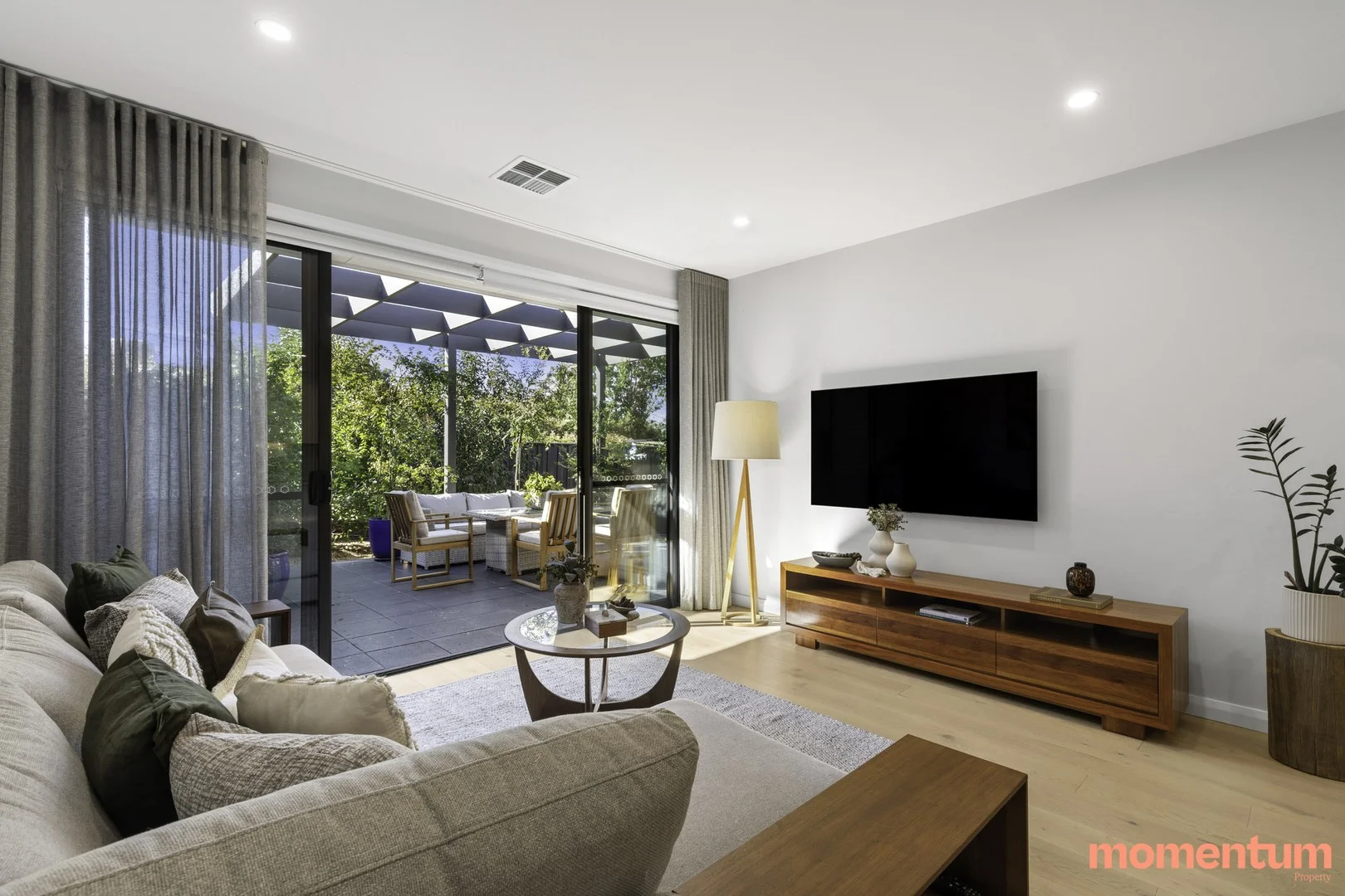 Primary image of 2/12 Ligar Place, Holder ACT 2611