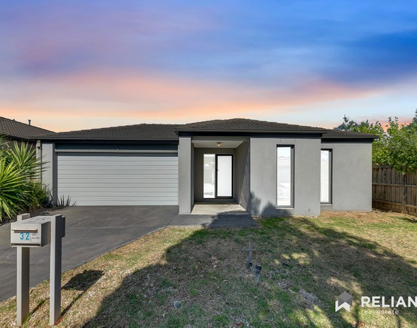 32 Mystic Grove, Point Cook VIC 3030