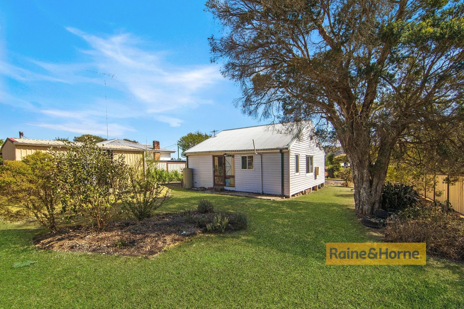 19 Bowman Street, Gloucester NSW 2422, Image 0