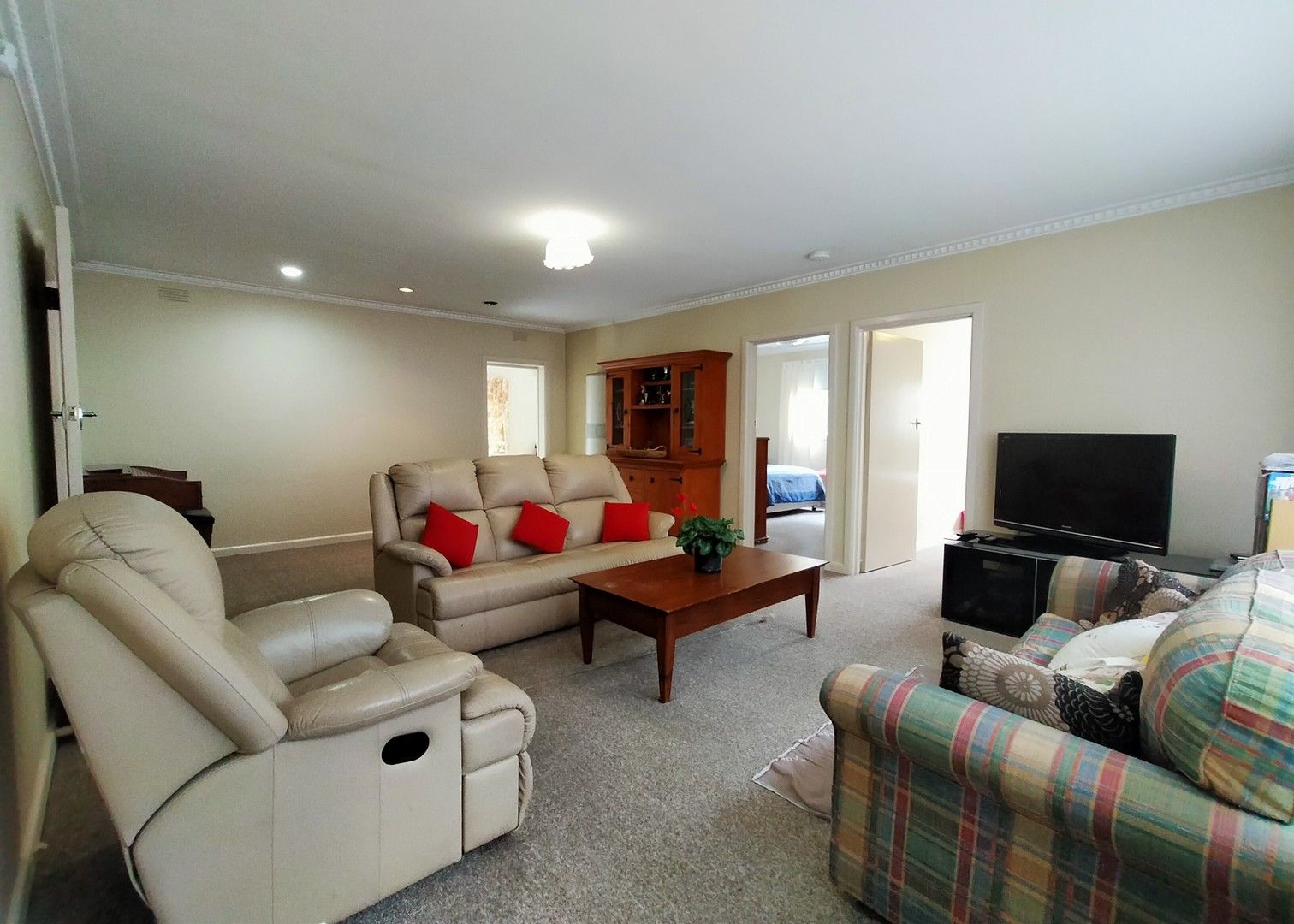 3 bedrooms House in 2/4 Vista Court FOREST HILL VIC, 3131