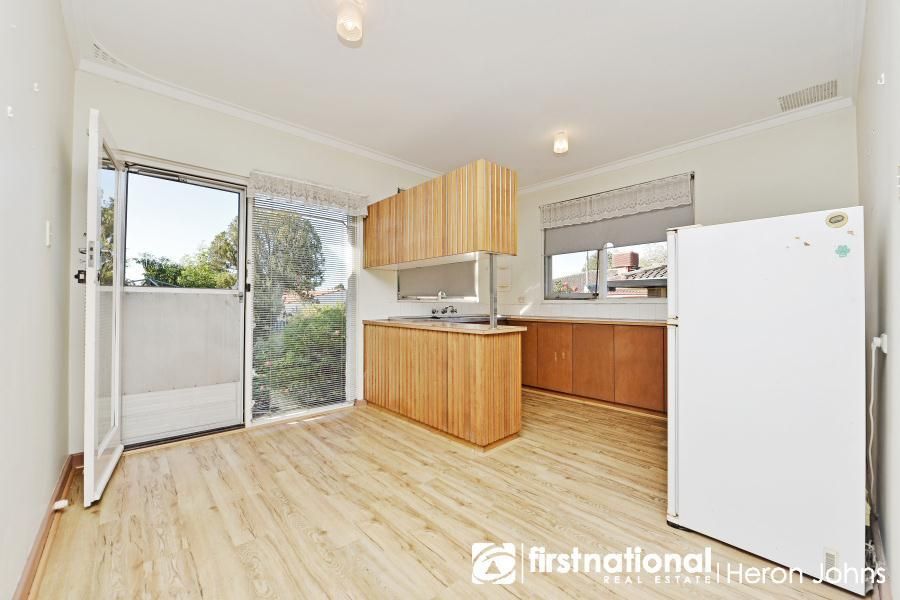 9 Adams Street, Bateman WA 6150, Image 2