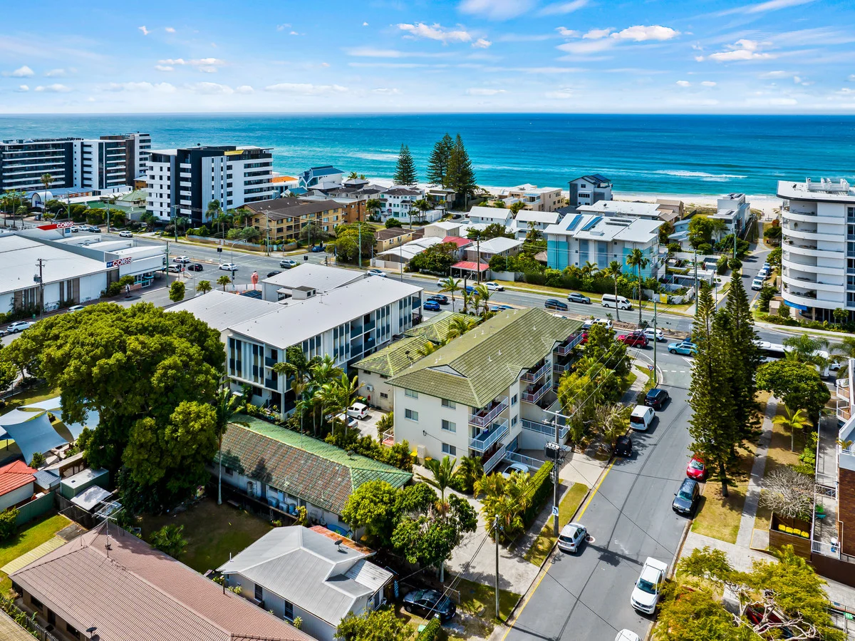 2/1086 Gold Coast Highway, Palm Beach QLD 4221