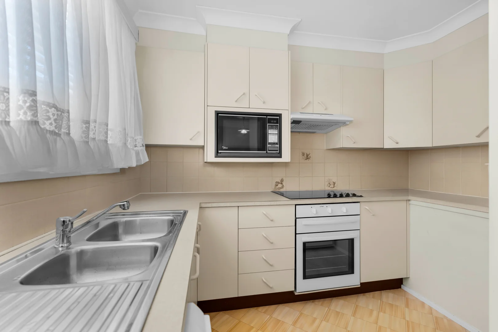 Additional image 5 of 64 Macquarie Avenue, Campbelltown NSW 2560