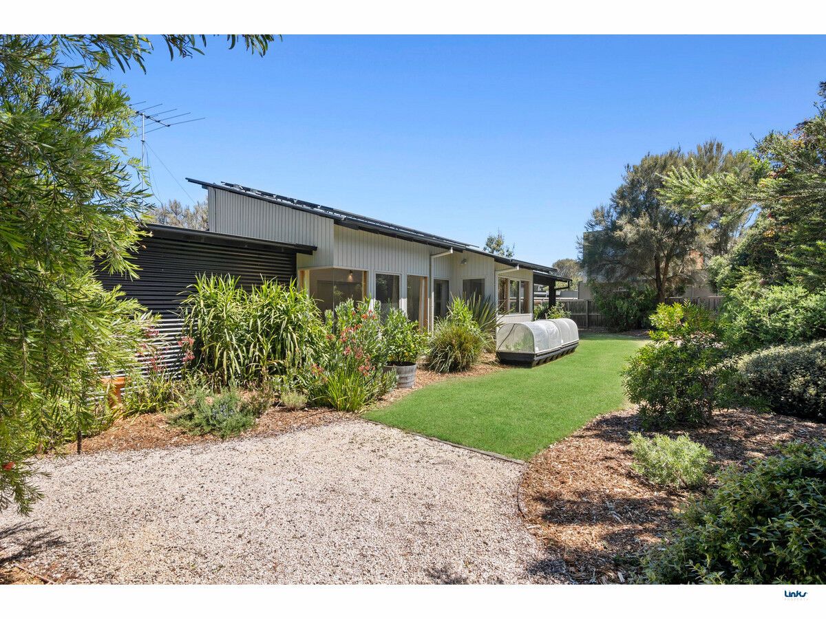 6 Gleneagles Close, Torquay VIC 3228, Image 1