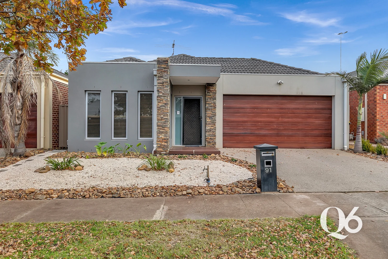 91 Oakview Parade, Caroline Springs VIC 3023