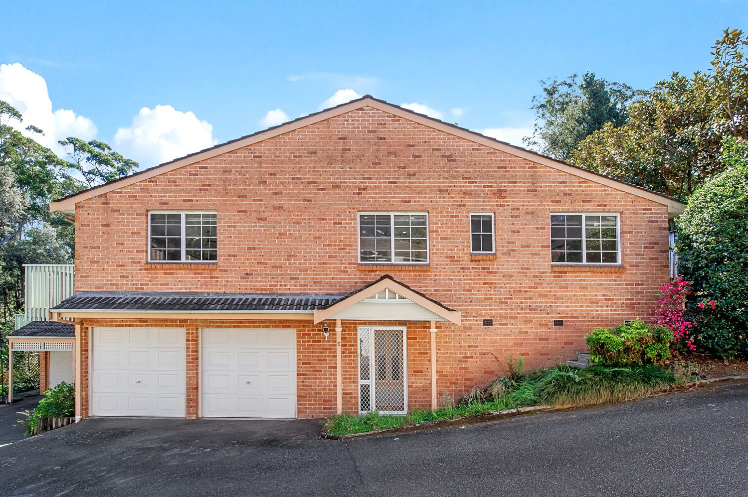 3 bedrooms Townhouse in 6/16 Handley Avenue THORNLEIGH NSW, 2120