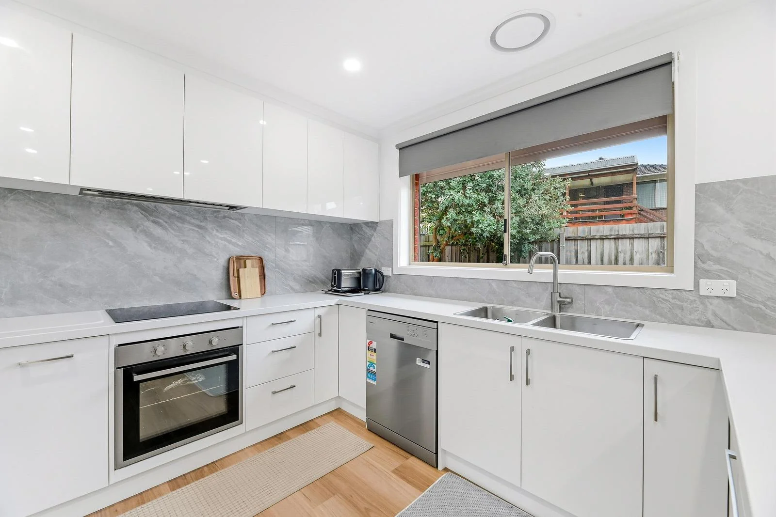 Additional image 4 of 2/128 Outlook Drive, Dandenong North VIC 3175