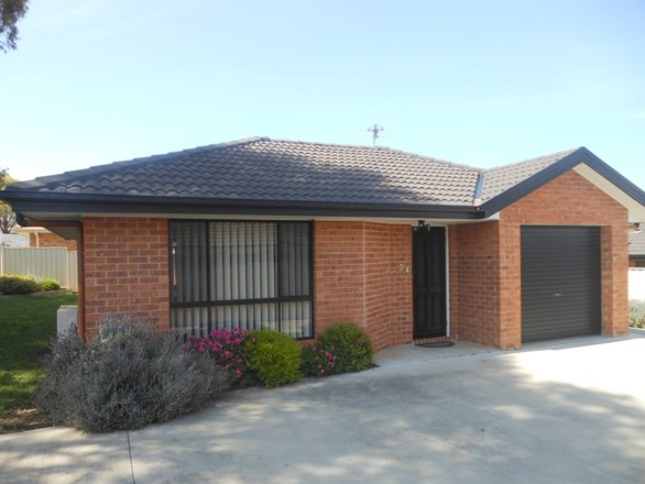 3/11 Lachlan Close, Young NSW 2594