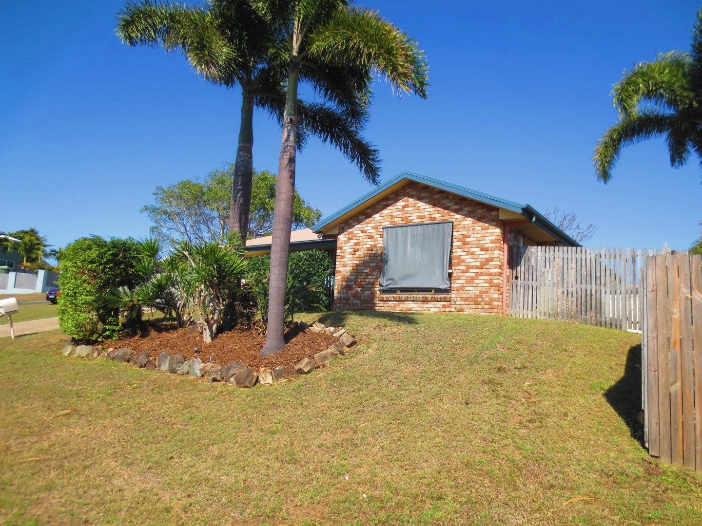 7 Avalon Drive, Rural View QLD 4740, Image 2