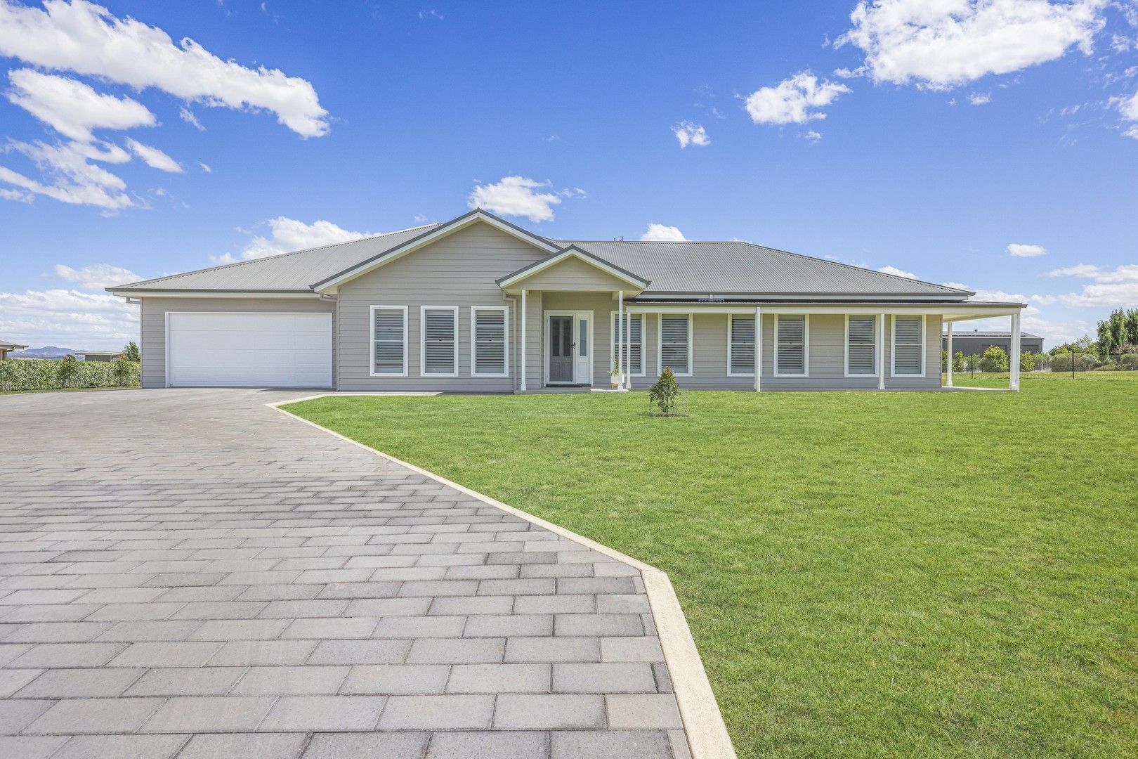 4 bedrooms House in 3 Rodeo Drive TAMWORTH NSW, 2340