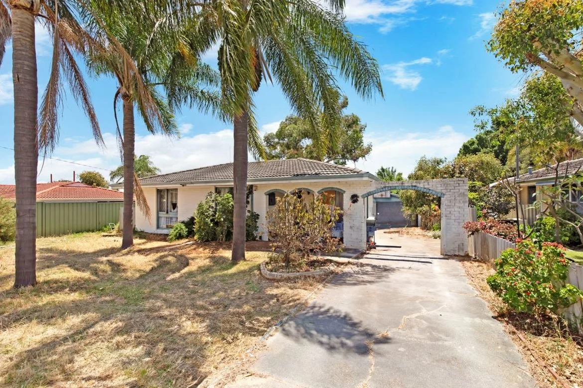 Primary image of 32 Connell Way, Girrawheen WA 6064