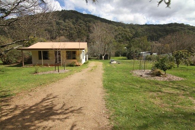 Picture of 102 Great Alpine Road, HARRIETVILLE VIC 3741