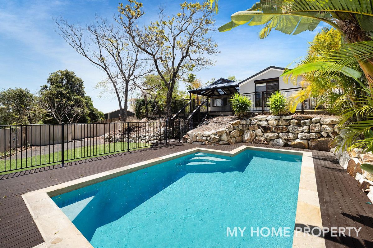 4 bedrooms House in 6 Jindabyne Crt HIGHLAND PARK QLD, 4211