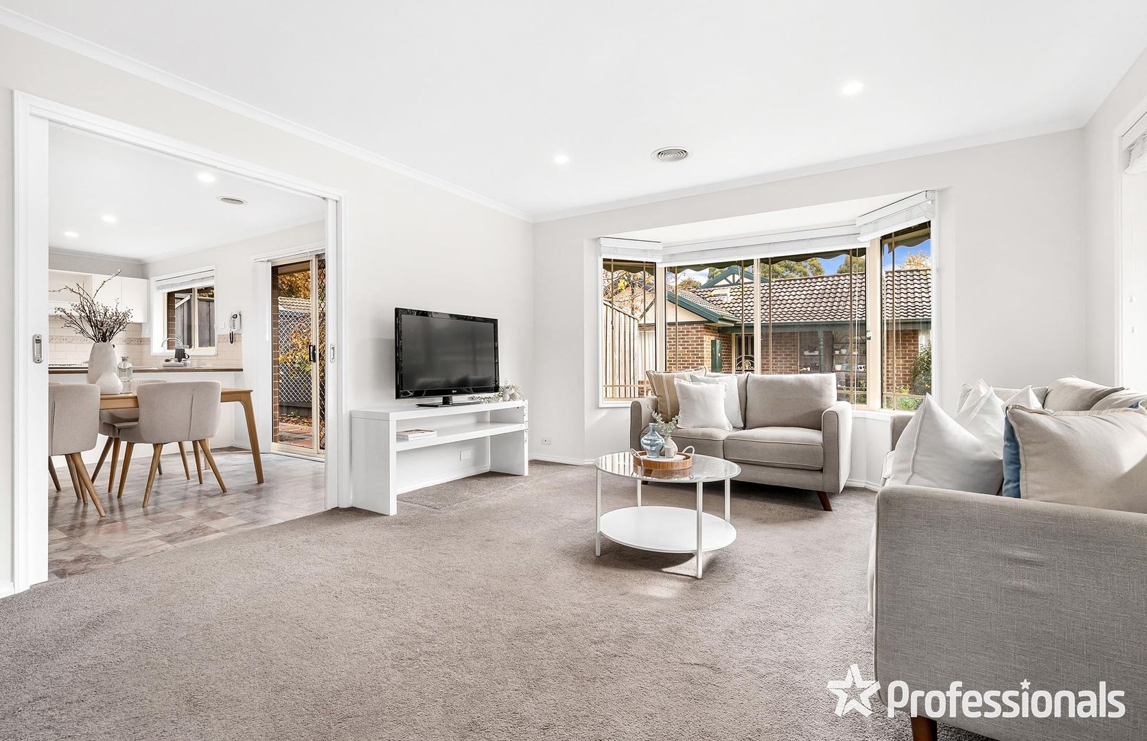 32/12-22 Cutts Avenue, Croydon VIC 3136, Image 2