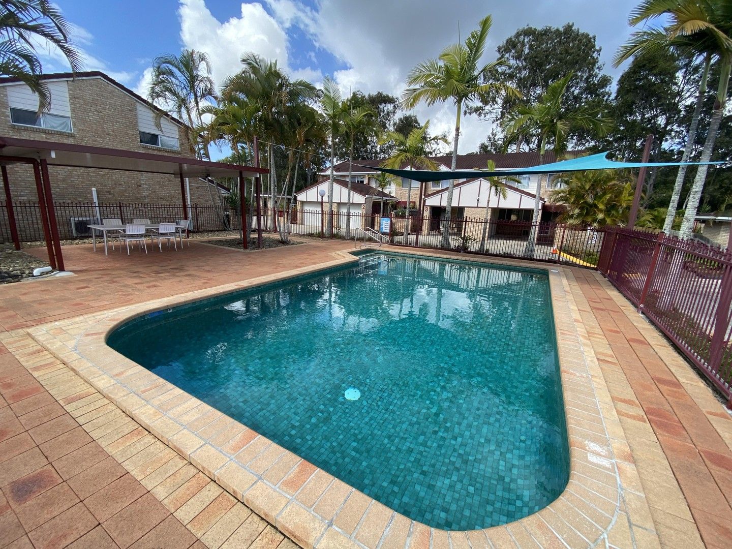 2 bedrooms Townhouse in 19 Crotona Rd CAPALABA QLD, 4157