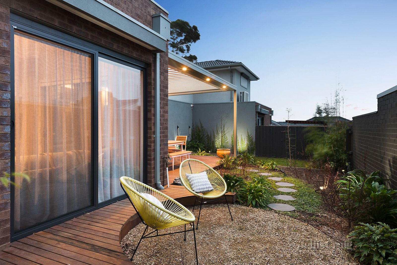 2/10 Almay Grove, Heidelberg VIC 3084, Image 0