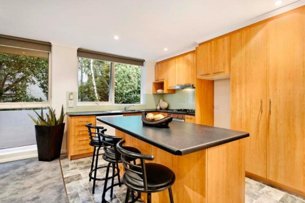 10/566 Glenferrie Road, Hawthorn VIC 3122, Image 2