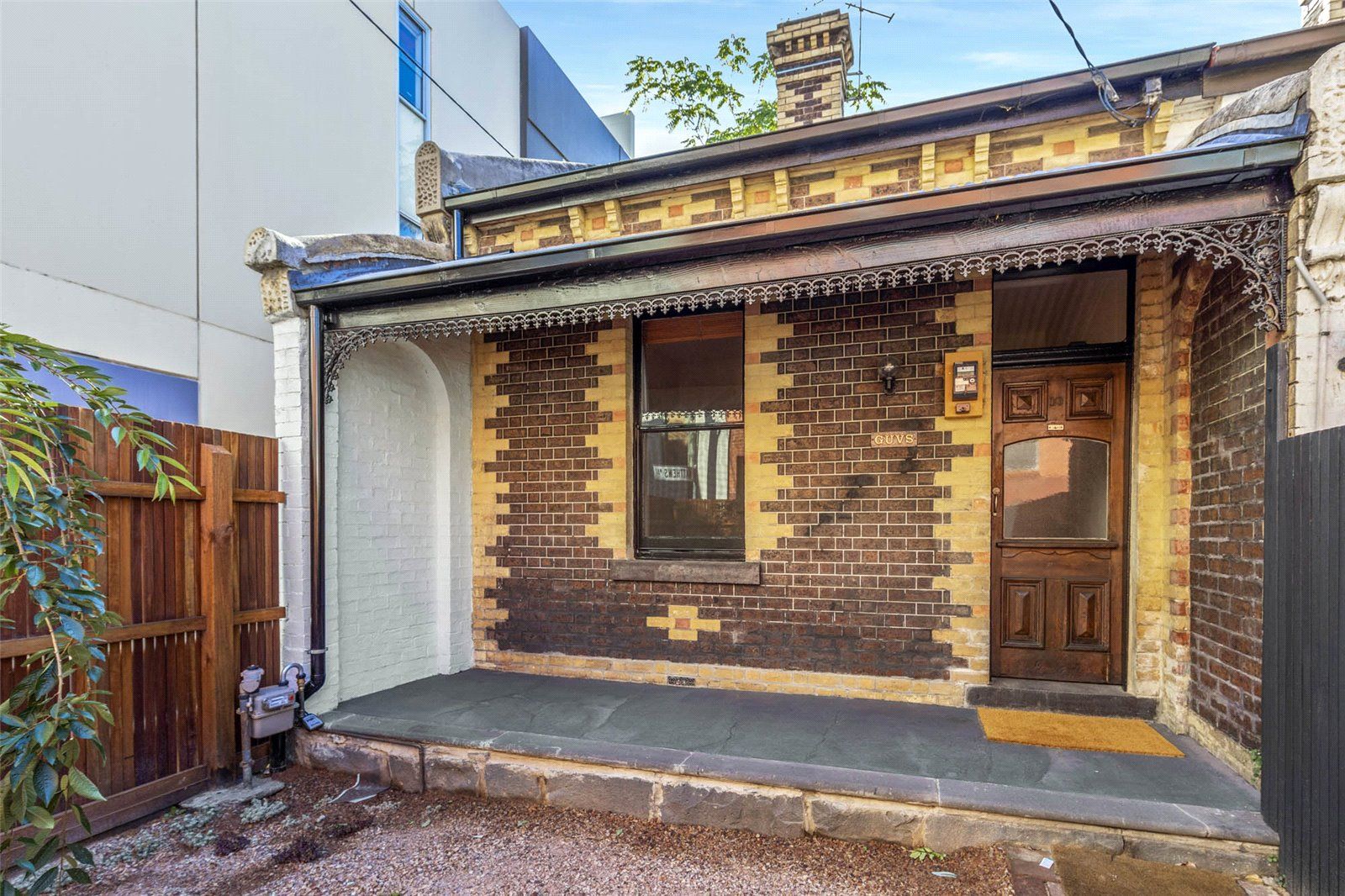 2 bedrooms House in 10 Macquarie Street PRAHRAN VIC, 3181