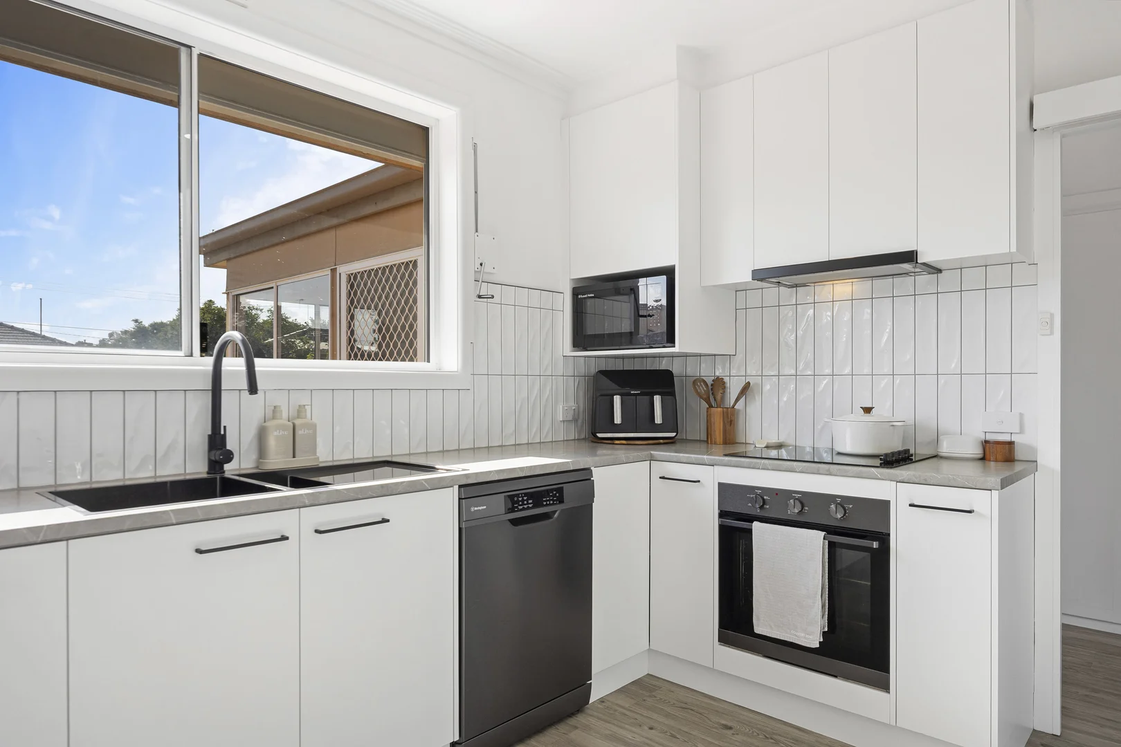 Additional image 14 of 25 Eton Street, Wendouree VIC 3355