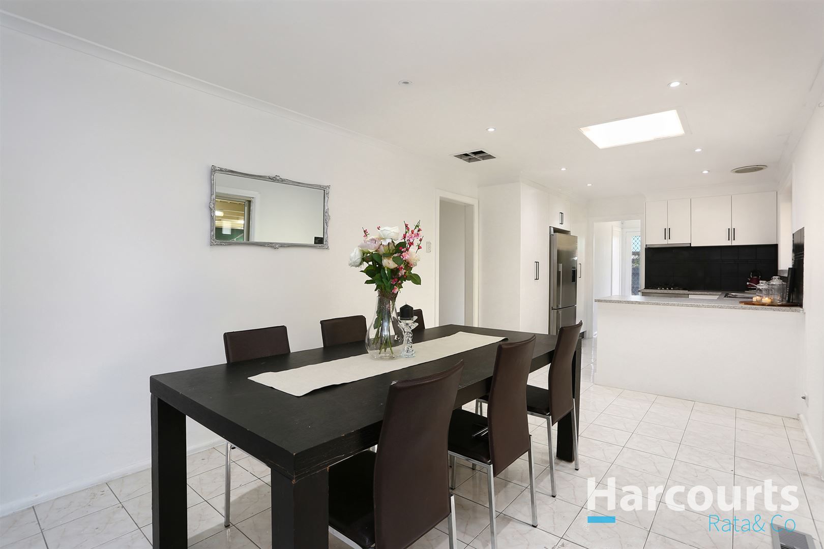 12 Nancye Drive, Lalor VIC 3075, Image 2